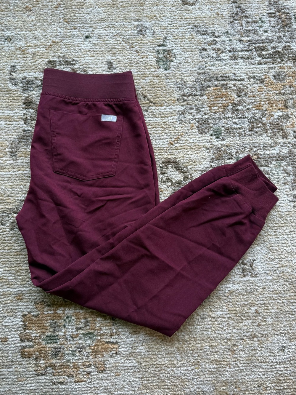 Figs Women's Track Joggers in Burgundy -S/P